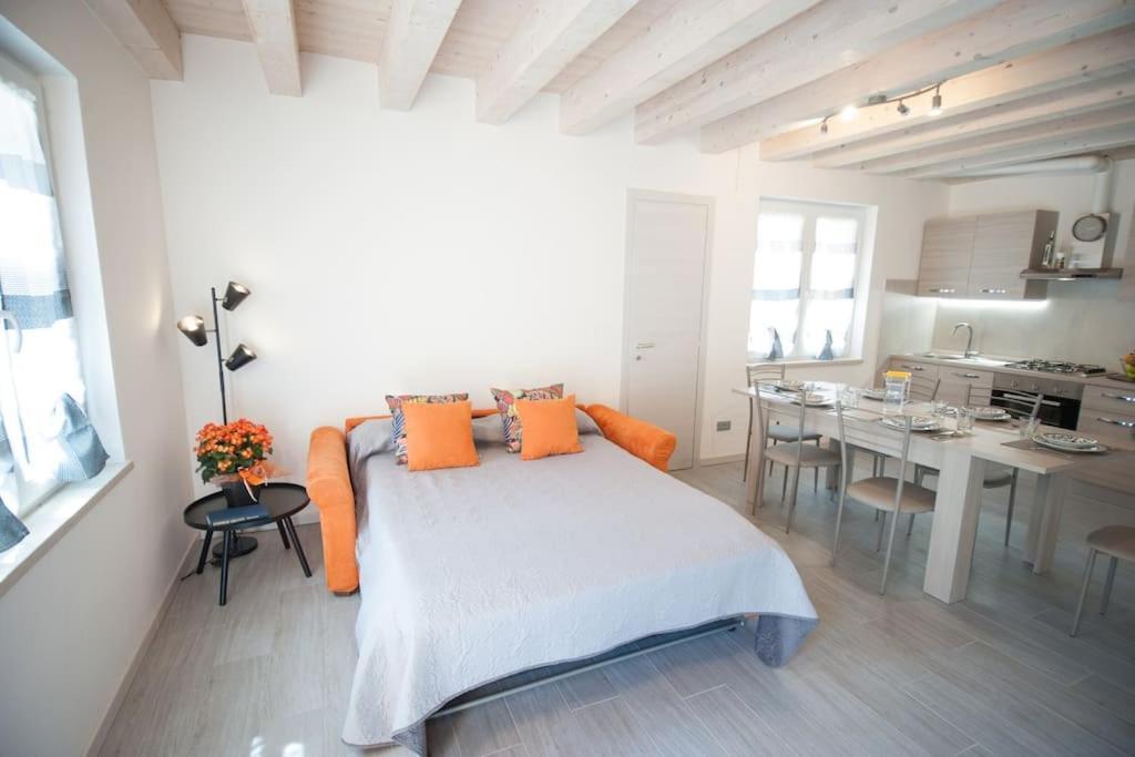 Casa Gemma - Big Family House With Free Parking Leilighet San Giovanni Lupatoto Eksteriør bilde