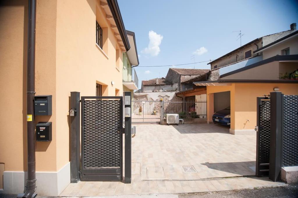 Casa Gemma - Big Family House With Free Parking Leilighet San Giovanni Lupatoto Eksteriør bilde